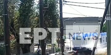 Πάτρα: Σύγκρουση προαστιακού με ΙΧ σε φυλασσόμενη διάβαση