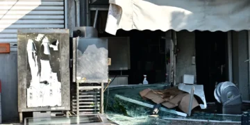 Μαρούσι: Ισχυρή έκρηξη σε ταβέρνα - Τραυματίστηκαν δύο εργαζόμενες