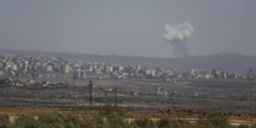 Ραγδαίες εξελίξεις στη Συρία: Ο μεταβατικός πρόεδρος Αλ Σαράα εγκατέλειψε την Δαμασκό - Ανώτερα μέλη της κυβέρνησης δολοφονήθηκαν