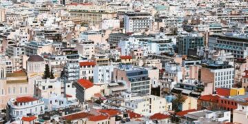 ΑΑΔΕ: Ποια ακίνητα θα μπουν στο στόχαστρο της Εφορίας 