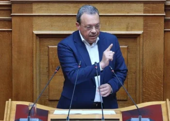 Σ. Φάμελλος στη Βουλή: "Στημένη συνεδρίαση για συγκάλυψη των ευθυνών για τα Τέμπη"