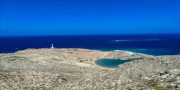 Κρήτη: Φορτηγό πλοίο προσάραξε στο Κάβο Σίδερο κοντά στη Σητεία