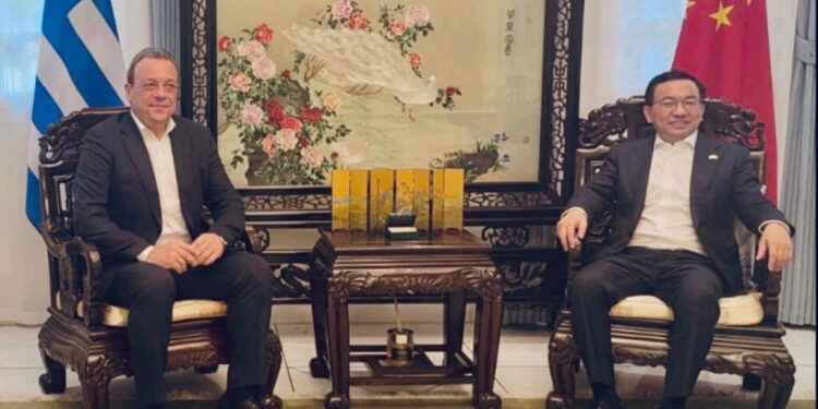 Συνάντηση Φάμελλου με τον πρέσβη της Λαϊκής Δημοκρατίας της Κίνας, Σιάο Τζουντσένγκ