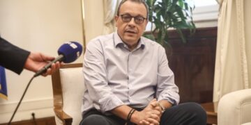 Συνέντευξη Φάμελλου στην ΕΡΤ: "Ο Μητσοτάκης δημιουργεί τους καλύτερους πελάτες για τα ιδιωτικά κολλέγια"