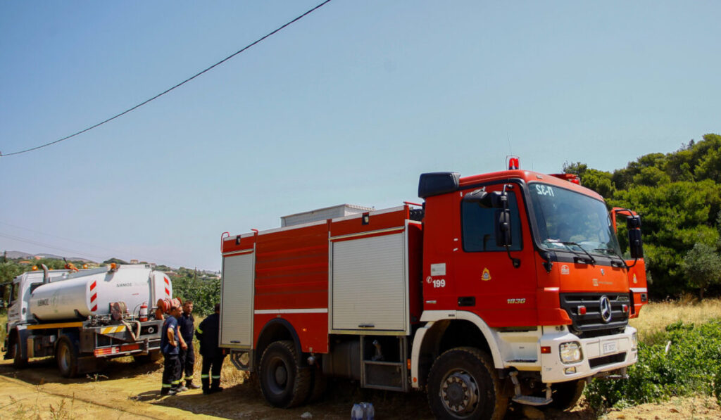 Θεσσαλονίκη: Φωτιά σε διαμέρισμα στον Άγιο Παύλο – Μία ηλικιωμένη γυναίκα στο νοσοκομείο