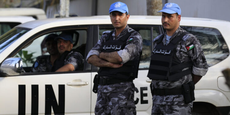 Πολύνεκρο δυστύχημα στην Ακτή Ελεφαντοστού: Λεωφορείο συγκρούστηκε με απορριματοφόρο - Τουλάχιστον 16 νεκροί και 51 τραυματίες