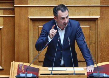 Ομιλία Χαρίτση στη Βουλή: "H κυβέρνηση Μητσοτάκη είναι μηχανή παραγωγής σκανδάλων – Να παραιτηθεί και να αφήσει τον τόπο να αναπνεύσει"