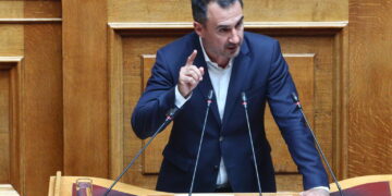 Ομιλία Χαρίτση στη Βουλή: "H κυβέρνηση Μητσοτάκη είναι μηχανή παραγωγής σκανδάλων – Να παραιτηθεί και να αφήσει τον τόπο να αναπνεύσει"