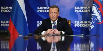 Απάντηση Μεντβέντεφ στο τελεσίγραφο Τραμπ: «Η Ρωσία δεν είναι Ιράν ή Ισραήλ - Μην πάρεις τον δρόμο του κοιμισμένου Τζο»