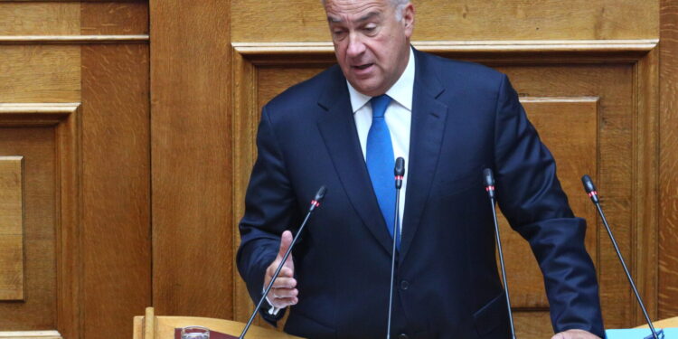 Βορίδης στη Βουλή για τον ΟΠΕΚΕΠΕ: «Μου λέτε ότι έχω κάνει συνέργεια σε άγνωστο αυτουργό για άγνωστη πράξη»