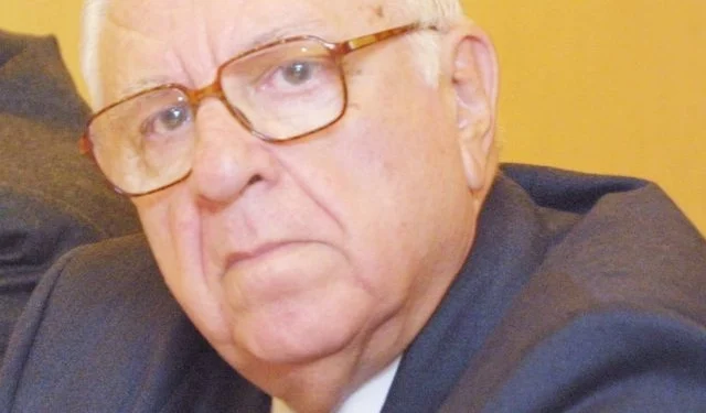 Πέθανε σε ηλικία 98 ετών ο σημαντικός δημοσιογράφος και συγγραφέας Γιάννης Καιροφύλας