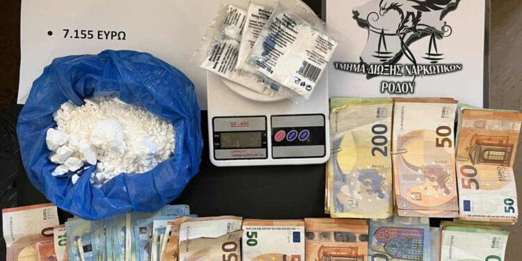 Εύβοια: Συνελήφθη στη Σύμη 27χρονος αλλοδαπός που διακινούσε κοκαΐνη