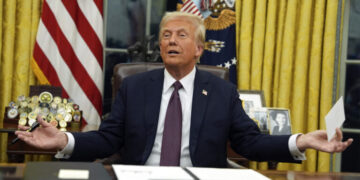 Ο Τραμπ ανακοίνωσε την επιβολή υψηλότερων δασμών σε 69 χώρες – Αύξηση 35% για τον Καναδά