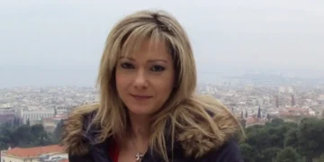 Πέθανε σε ηλικία 52 ετών 52 της η δημοσιογράφος Ντίνα Παππά - Λίγους μήνες πριν έχασε το μοναδικό παιδί της