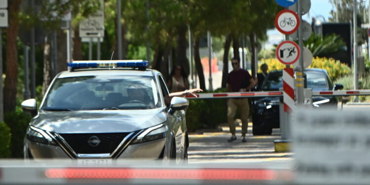 Στον εισαγγελέα σήμερα η Αλγερινή για τον θάνατο του τριχρονου κοριτσιού της στο Παλαιό Φάληρο