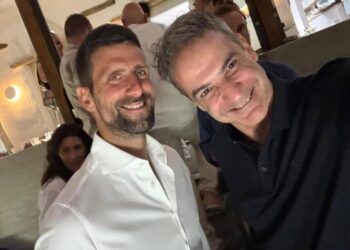 Συνάντηση Τζόκοβιτς - Μητσοτάκη στην Τήνο