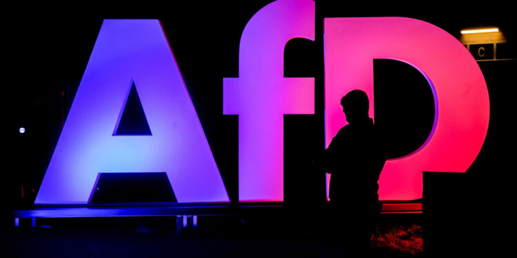 Δημοσκόπηση για λογαριασμό της Bild στη Γερμανία: Στο 25% ανεβαίνει το ακροδεξιό AfD