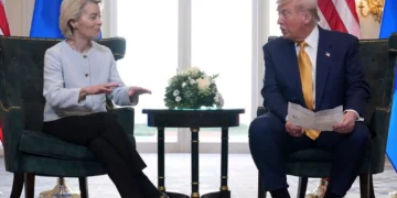 ΗΠΑ: Νέο ωμό τελεσίγραφο Τραμπ προς την ΕΕ: "Ή επενδύσεις 600 δισ. δολαρίων ή δασμοί 35%"