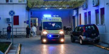 Θεσσαλονίκη: Στο νοσοκομείο με τραύματα στο κεφάλι και το χέρι 8χρονος που έπεσε από μπαλκόνι στην Ασπροβάλτα