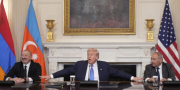 Αζερμπαϊτζάν και Αρμενία υπέγραψαν ειρηνευτική συμφωνία με τη μεσολάβηση των ΗΠΑ