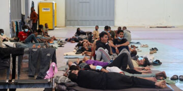 Βουλή: Κατατέθηκε το νομοσχέδιο του υπουργείου Μετανάστευσης και Ασύλου για το μεταναστευτικό