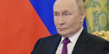 Τηλεφωνική επικοινωνία Πούτιν με τους ηγέτες Κίνας και Ινδίας ενόψει της συνάντησής του με τον Τραμπ στην Αλάσκα