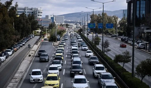 ΑΑΔΕ: Μεγάλα πρόστιμα εν όψει για “μαϊμού” ακινησίες οχημάτων