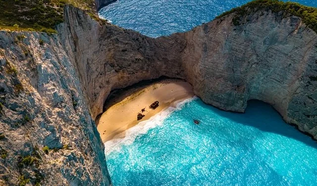 Ζάκυνθος: Νεκρός 57χρονος τουρίστας από την Πολωνία στο Ναυάγιο