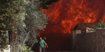 Επίθεση του ΠΑΣΟΚ στην Κυβέρνηση για τις φωτιές: "Για ακόμη μια φορά, οι πολίτες πληρώνουν την απουσία πρόληψης στις πυρκαγιές