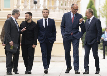 Ευρωπαίοι ηγέτες για τη συνάντηση Πούτιν - Τραμπ στην Αλάσκα: "Ο δρόμος προς την ειρήνη για την Ουκρανία δεν μπορεί να αποφασιστεί χωρίς το Κίεβο"