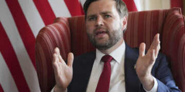 Αντιπρόεδρος των ΗΠΑ Τζέι Ντι Βανς: "Η ειρηνευτική συμφωνία για την Ουκρανία δεν θα ικανοποιήσει ούτε τη Μόσχα ούτε το Κίεβο"