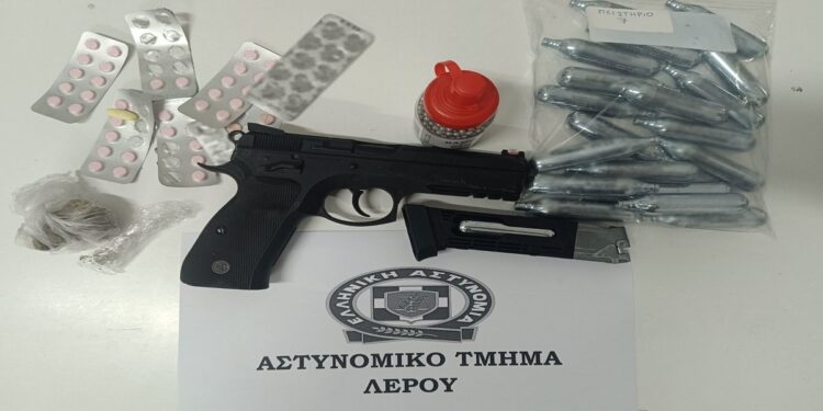 Λέρος: Συνελήφθη 41χρονος που απείλησε με αεροβόλο αστυνομικούς για να εμποδίσει έρευνα στο σπίτι του