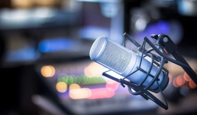 Πέθανε ο ραδιοφωνικός παραγωγός και dj Λευτέρης Κορδιάος