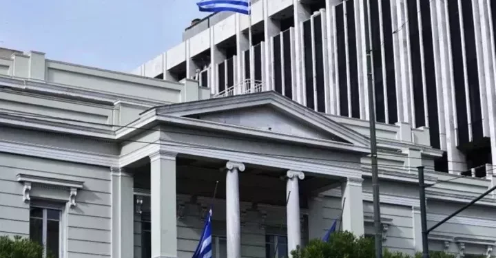 ΥΠΕΞ: "Η ανάρτηση της ελληνικής πρεσβείας στο Λουξεμβούργο δεν εκφράζει την επίσημη θέση της Ελλάδας - Θα αποδοθούν ευθύνες"