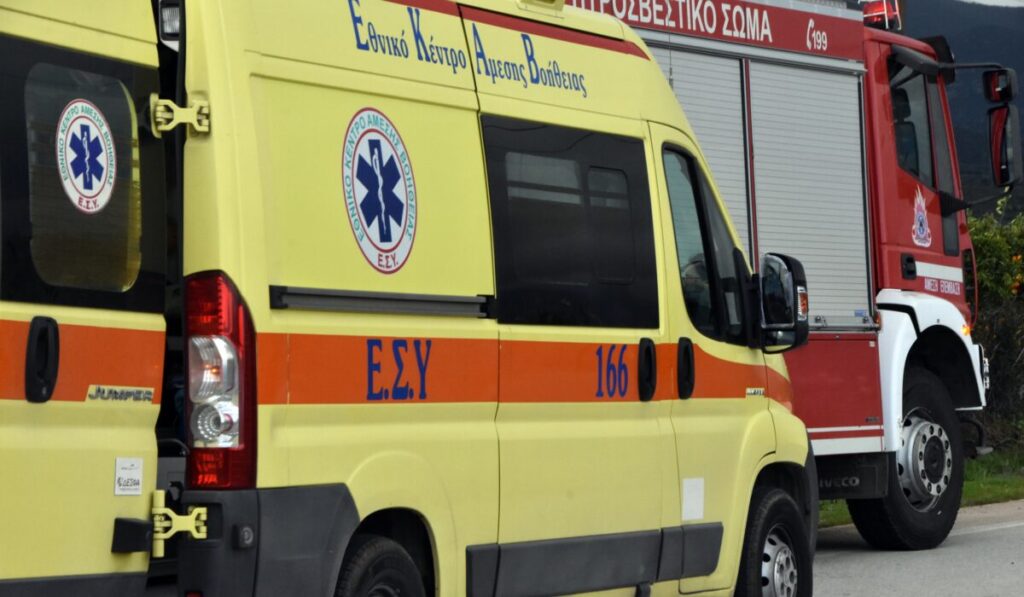 Θανατηφόρο τροχαίο στην Αρτέμιδα: Αστυνομικός παρέσυρε και σκότωσε ηλικιωμένο
