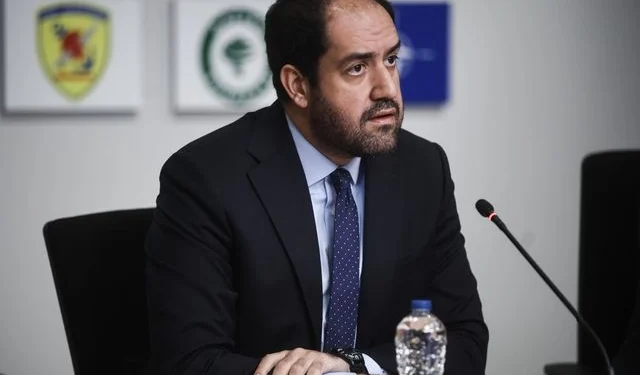 Ο υπουργός Πολιτικής Προστασίας Γιάννης Κεφαλογιάννης, κατηγορεί για τις φωτιές τον δήμαρχο Πάτρας, Κώστα Πελετίδη