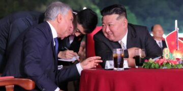 Συνάντηση του προέδρου της Κρατικής Δούμας της Ρωσίας, Βιτσισλάβ Βολόντιν, με τον Κιμ Γιονγκ Ουν στη Πιονγκγιάνγκ στη Βόρεια Κορέα