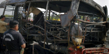 Πολύνεκρο δυστύχημα με λεωφορείο στην Αλγερία: Τουλάχιστον 18 νεκροί