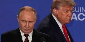 Συνάντηση Τραμπ – Πούτιν: Τι γράφουν τα διεθνή ΜΜΕ