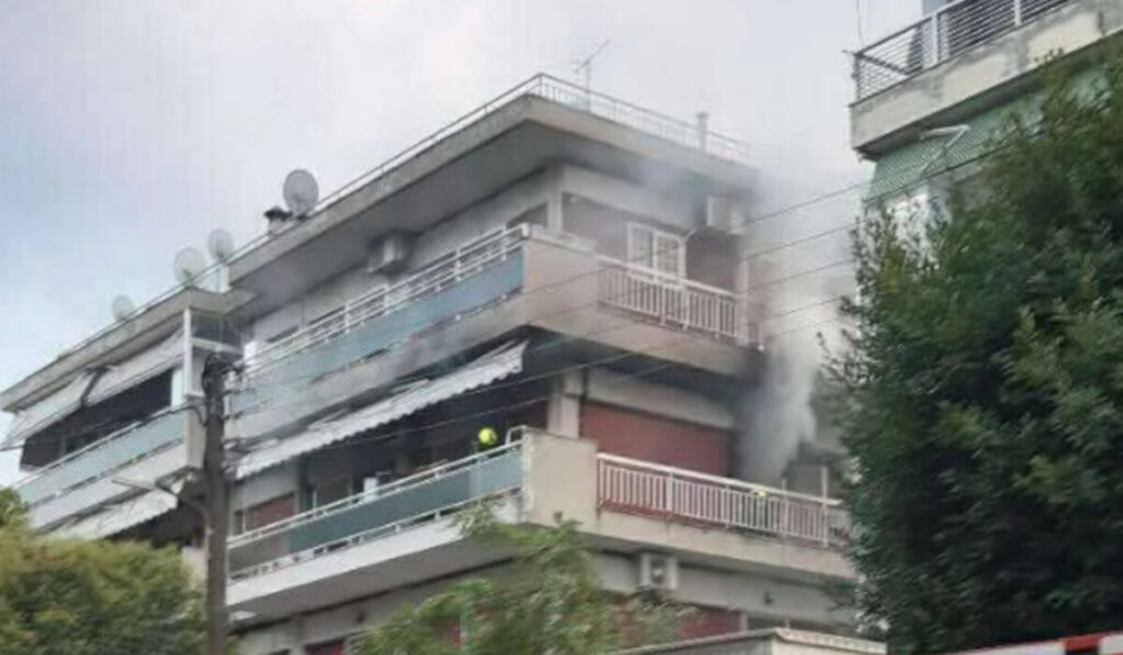Θεσσαλονίκη: Φωτιά σε διαμέρισμα στην Καλαμαριά – Δύο τραυματίες