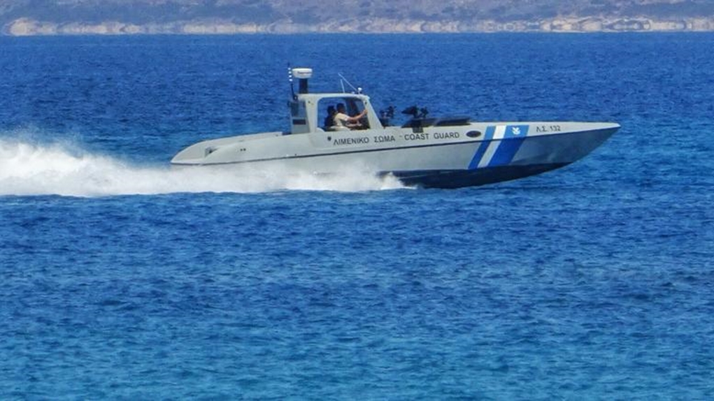 Κέρκυρα: Ιστιοφόρο με σημαία Ηνωμένου Βασιλείου και δύο επιβαίνοντες προσάραξε έξω από το Σιδάρι