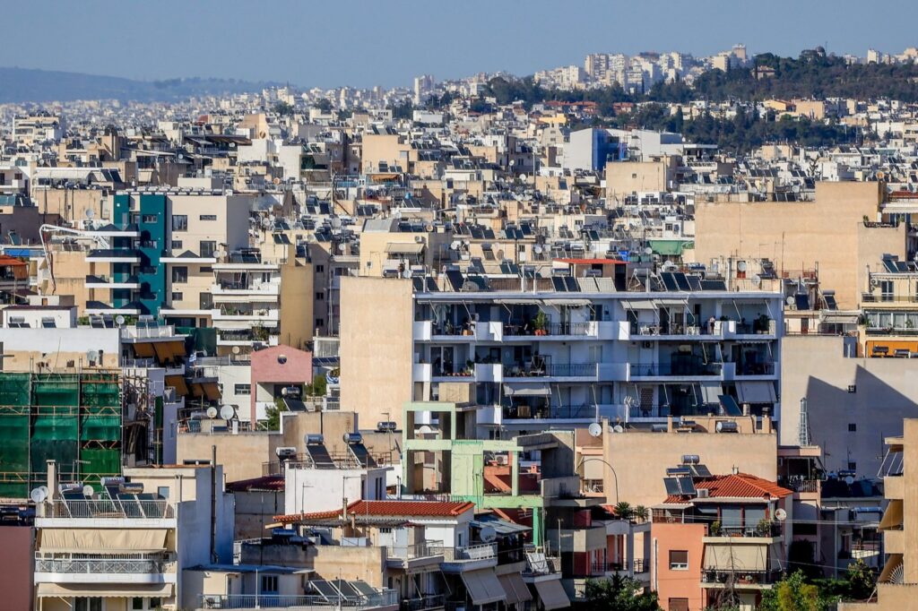Τι αλλάζει στη φορολόγηση των ενοικίων - Νέος ενδιάμεσος συντελεστής