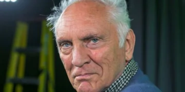 Πέθανε σε ηλικία 87 ετών ο Άγγλος ηθοποιός Τέρενς Σταμπ, ο κακός στρατηγός Ζοντ στις πρώτες ταινίες του “Superman”