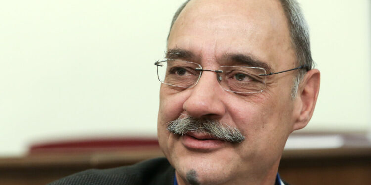 Πέθανε ο Βαγγέλης Καφετζόπουλος, πρώην πρόεδρος του ΟΚΑΝΑ