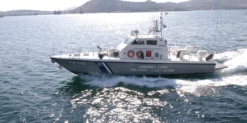 Χαλκιδική: Εντοπίστηκαν και απεγκλωβίστηκαν οι δύο Ρώσοι υποβρύχιοι αλιείς που αγνοούνταν στο Παλαιούρι