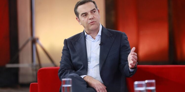 Συνέντευξη Τσίπρα στη Le Monde: "Ποτέ δεν διψούσα για εξουσία αλλά μου λείπει η ενεργός πολιτική"