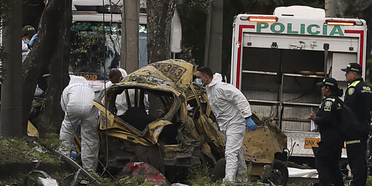 Κολομβία: Ένοπλες επιθέσεις από ομάδες που αποδίδονται σε αποστάτες των FARC - Τουλάχιστον 18 νεκροί και 71 τραυματίες