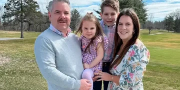 Απίστευτη τραγωδία στις ΗΠΑ: 34χρονη σκότωσε τον σύζυγό της και τα δύο παιδιά της και μετά αυτοκτόνησε - Γλίτωσε το τρίτο παιδί 3 ετών