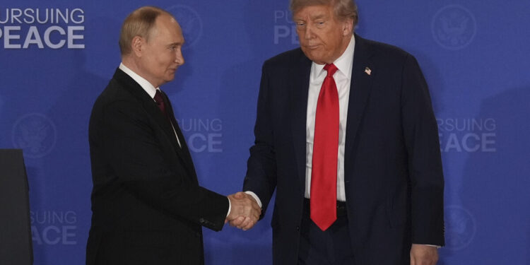 Ύμνοι Πούτιν για τον Τραμπ: Συζητάμε για «κοινά έργα» σε Αρκτική και Αλάσκα