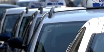 Θεσσαλονίκη: Συμμορία ανηλίκων λήστευε οδηγούς ταξί στα Διαβατά – Συνελήφθη 16χρονος, άλλοι τρεις αναζητούνται